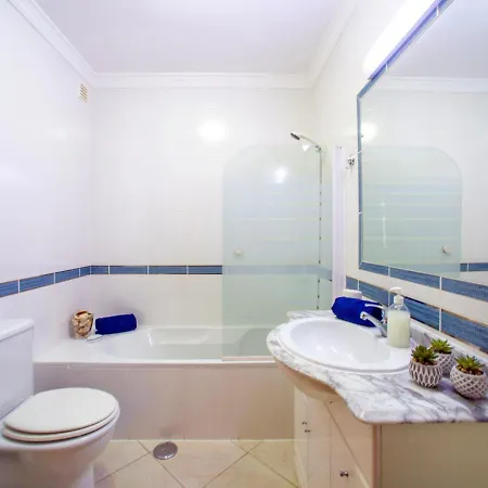 Penthouse Milea By Interhome Apartamento Patroves